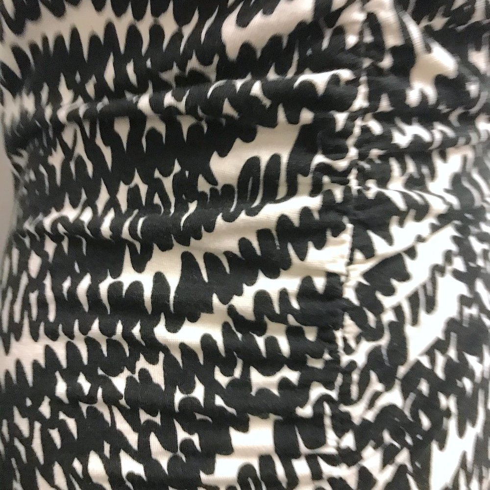 Betsey Johnson black cream midi wiggle short sleeve v neck dress L NWT - Picture 7 of 9